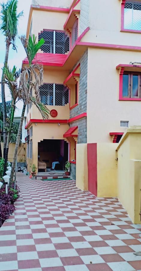 Hotel Gunjan Puri Exterior foto
